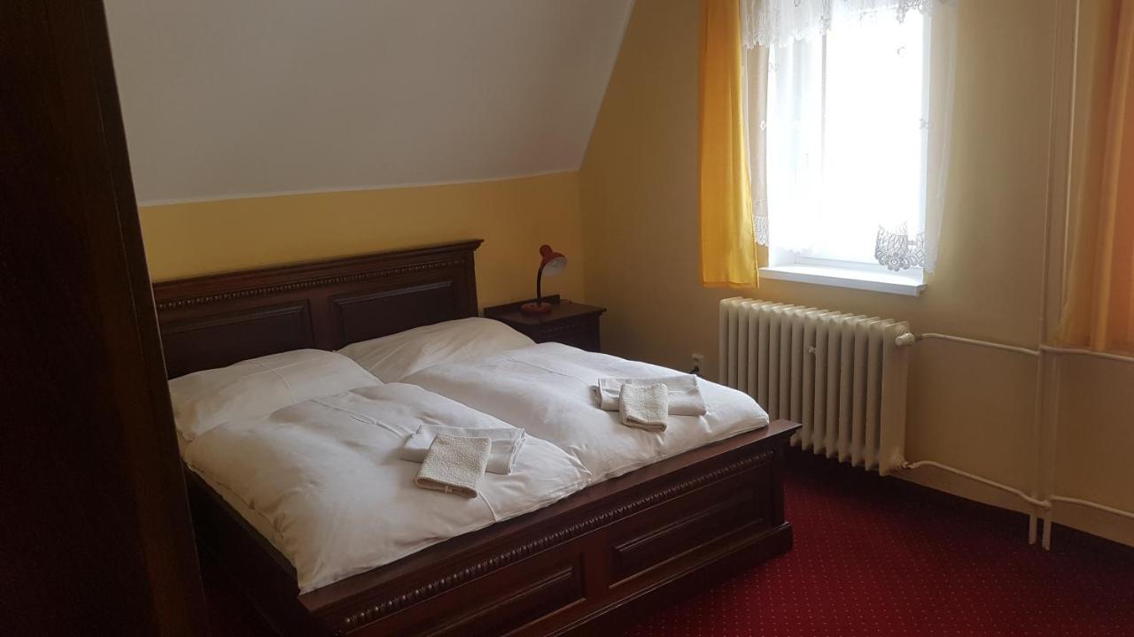 Hotel Slunečná Boží Dar Esterno foto