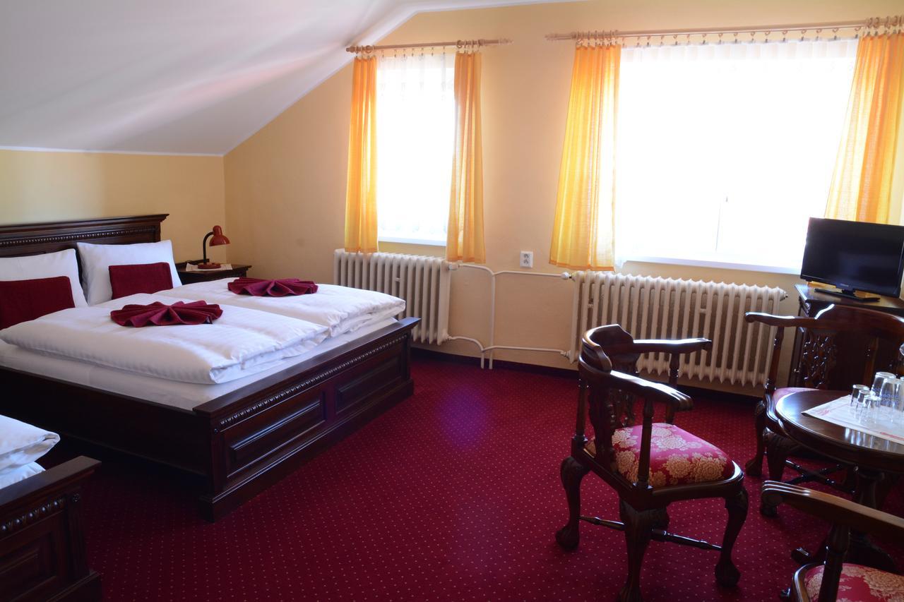 Hotel Slunečná Boží Dar Esterno foto