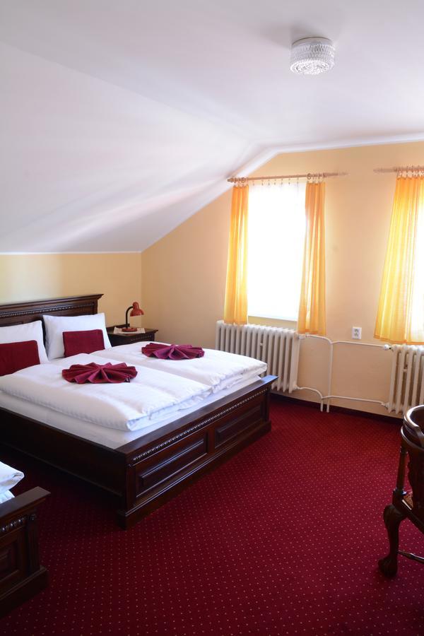 Hotel Slunečná Boží Dar Esterno foto